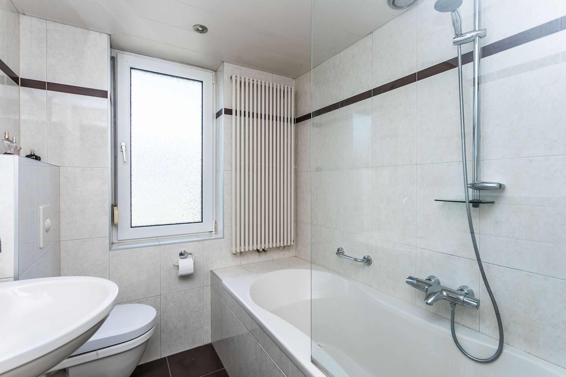 Photo 15 of Servatiusstraat 70
