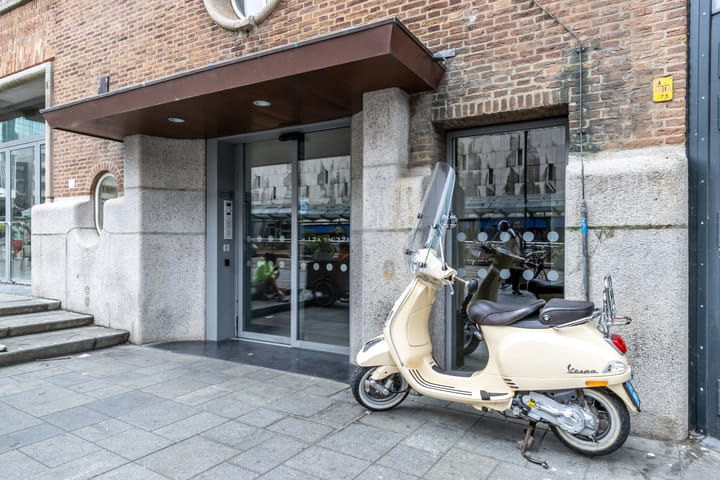 Appartement te huur: Van Oldenbarneveltplaats 16B, Rotterdam