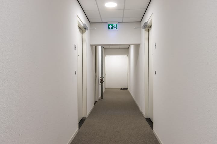 Appartement te huur: Van Oldenbarneveltplaats 16B, Rotterdam
