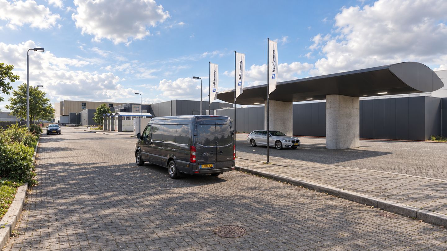View photo 4 of Heliniumweg