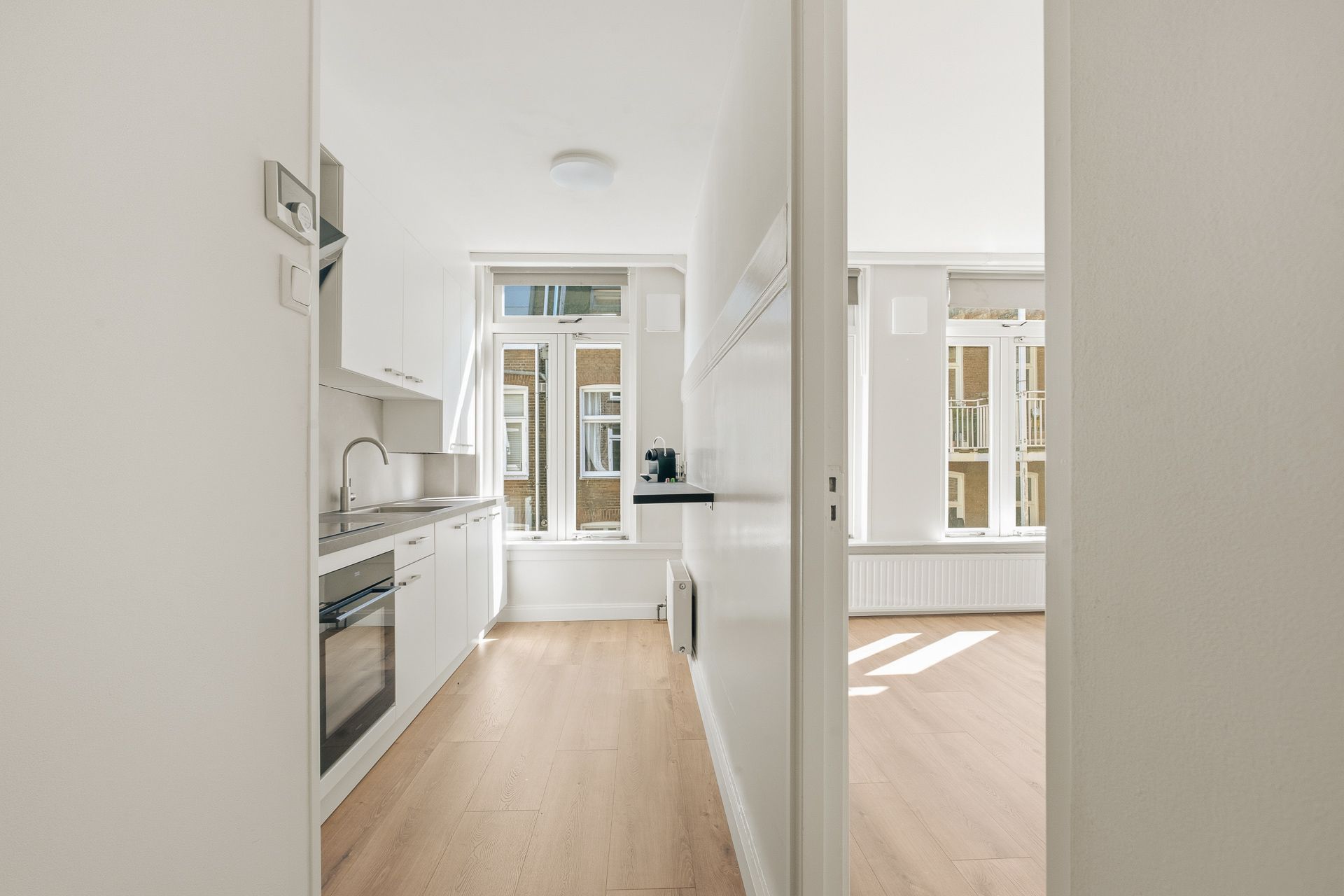 Photo 12 of Albert Cuypstraat 94-2