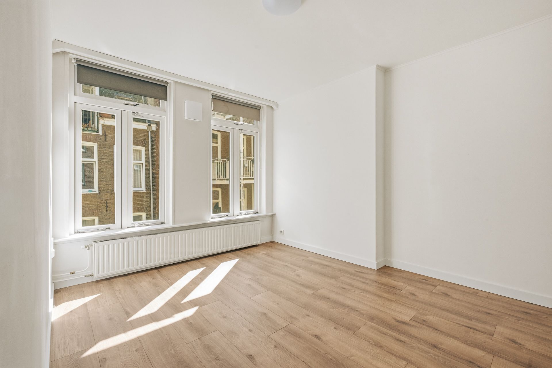 Photo 18 of Albert Cuypstraat 94-2