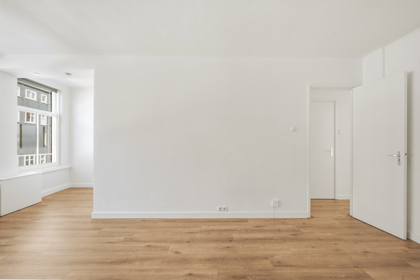 Photo 10 of Albert Cuypstraat 94-2