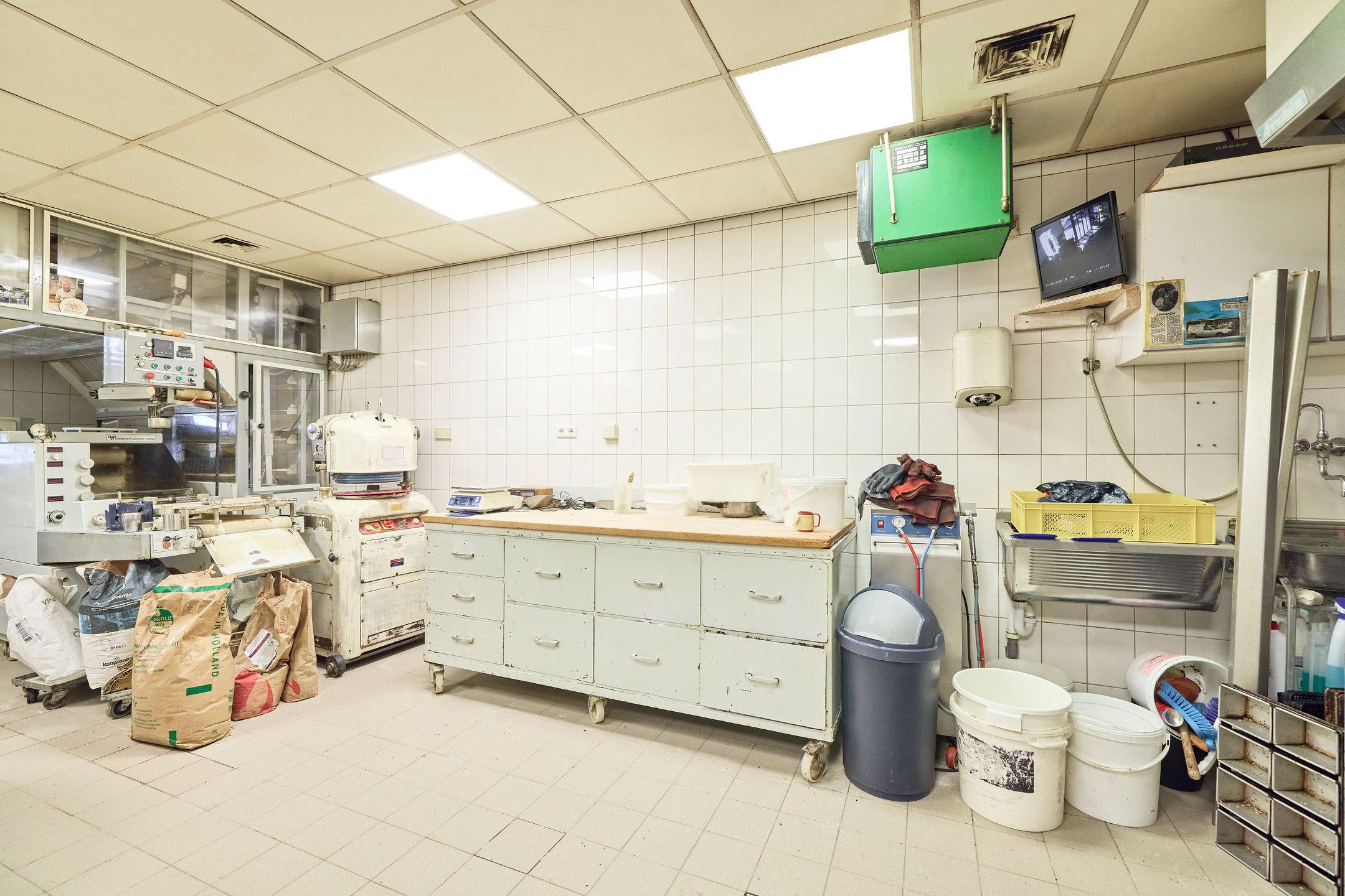 Photo 12 of Hoogstraat 38