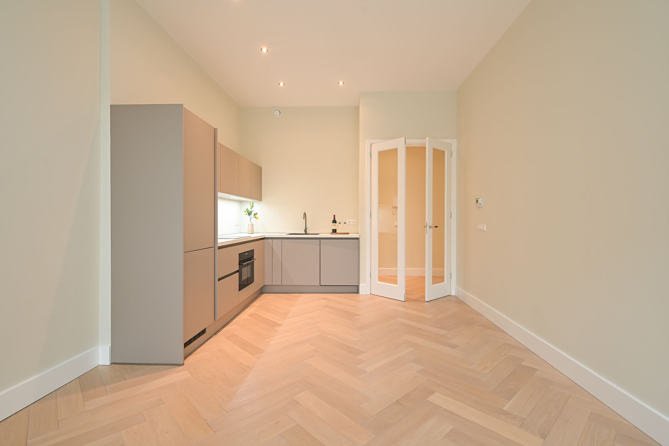 Photo 9 of Voordam 11-A