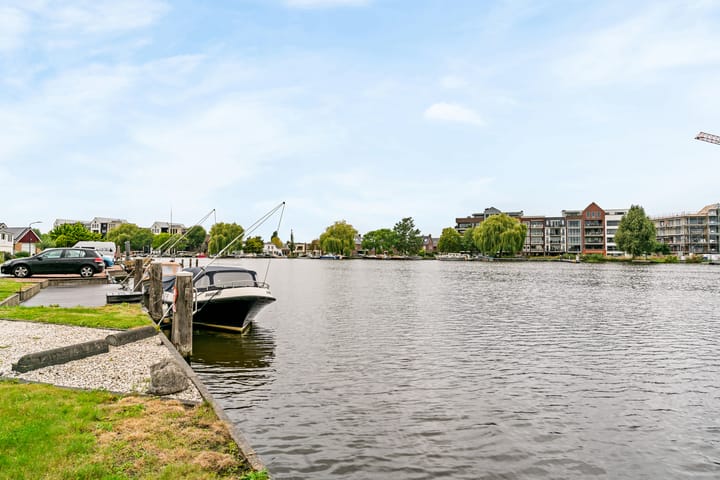 Vrijstaande woning te koop: Amstelkade 90, Amstelhoek