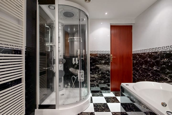 Vrijstaande woning te koop: Amstelkade 90, Amstelhoek