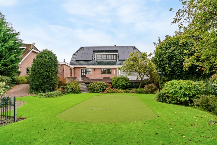 Vrijstaande woning te koop: Amstelkade 90, Amstelhoek