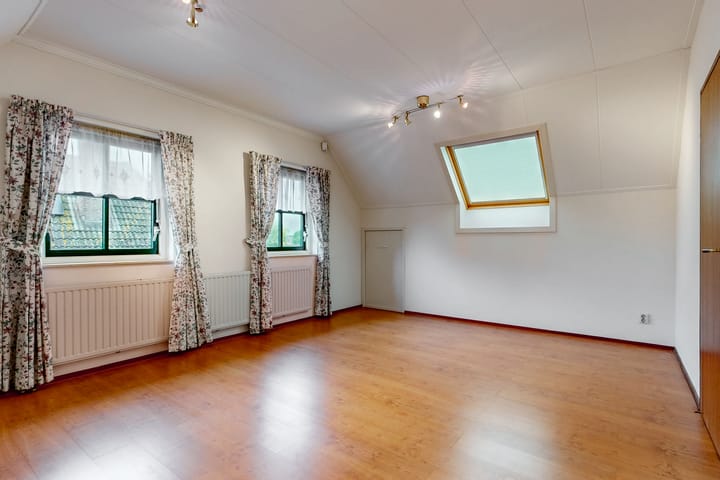 Vrijstaande woning te koop: Amstelkade 90, Amstelhoek