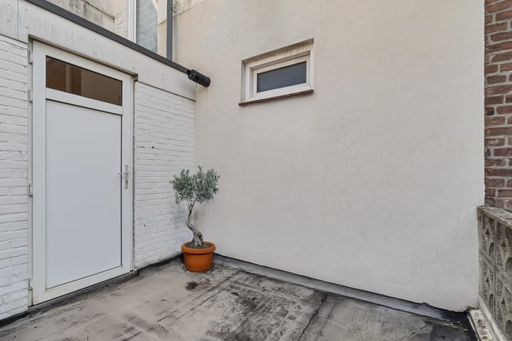Tussenwoning te koop: Oude Maastrichterweg 46, Geleen