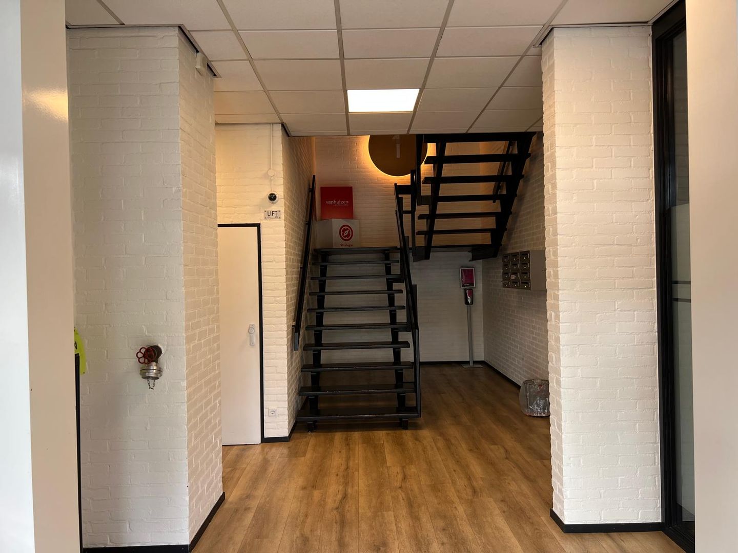 View photo 3 of Schoolstraat 174