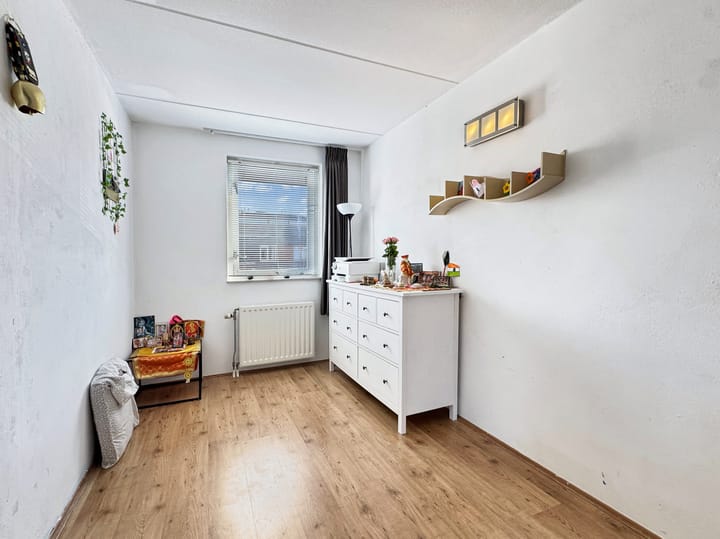 Tussenwoning te huur: Louis Paul Boonstraat 26, Almere