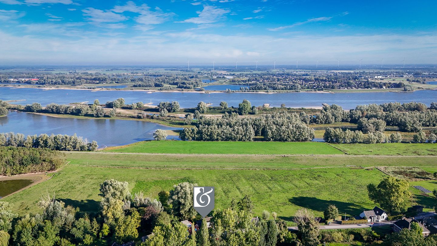 Photo 5 of Waalbandijk 42