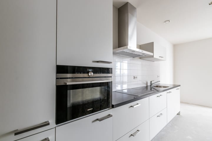 Appartement te huur: Van Oldenbarneveltplaats 28J, Rotterdam