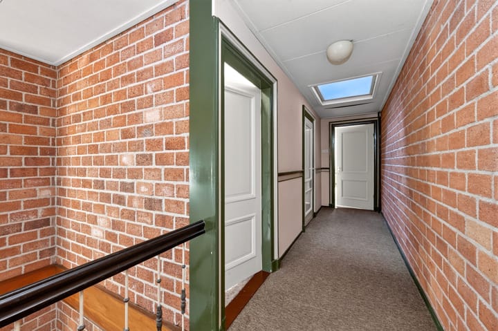 Tussenwoning te koop: Kerkstraat 1, Dieren