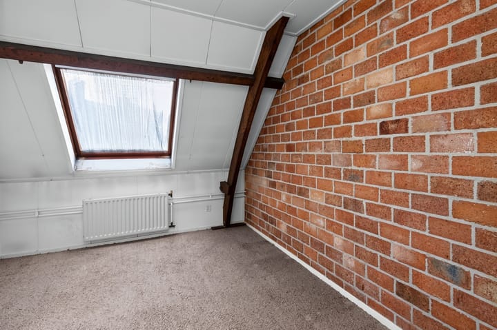 Tussenwoning te koop: Kerkstraat 1, Dieren