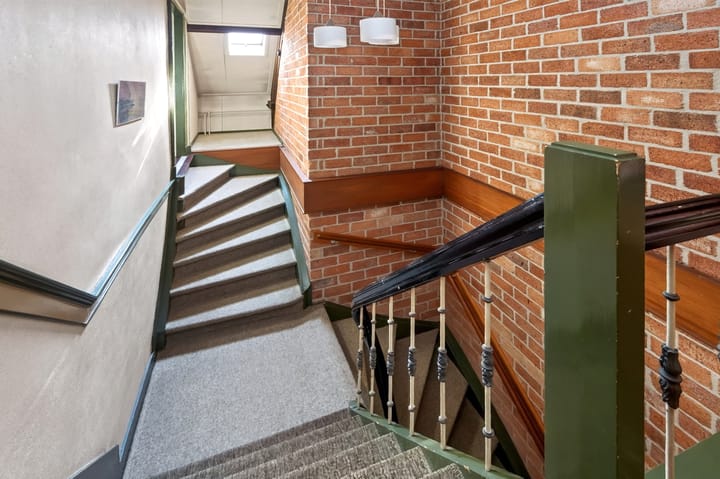 Tussenwoning te koop: Kerkstraat 1, Dieren