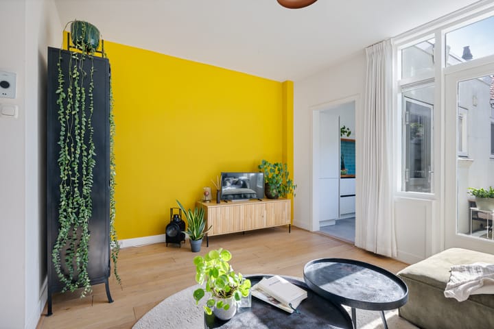 Tussenwoning te koop: St.-Bonifaciusstraat 27, Utrecht