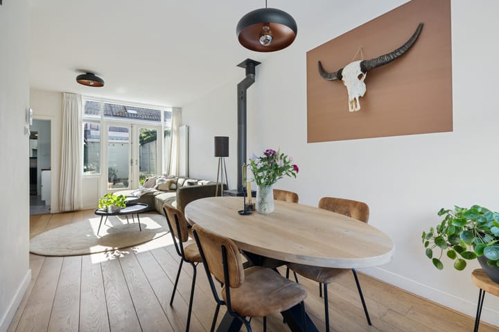 Tussenwoning te koop: St.-Bonifaciusstraat 27, Utrecht