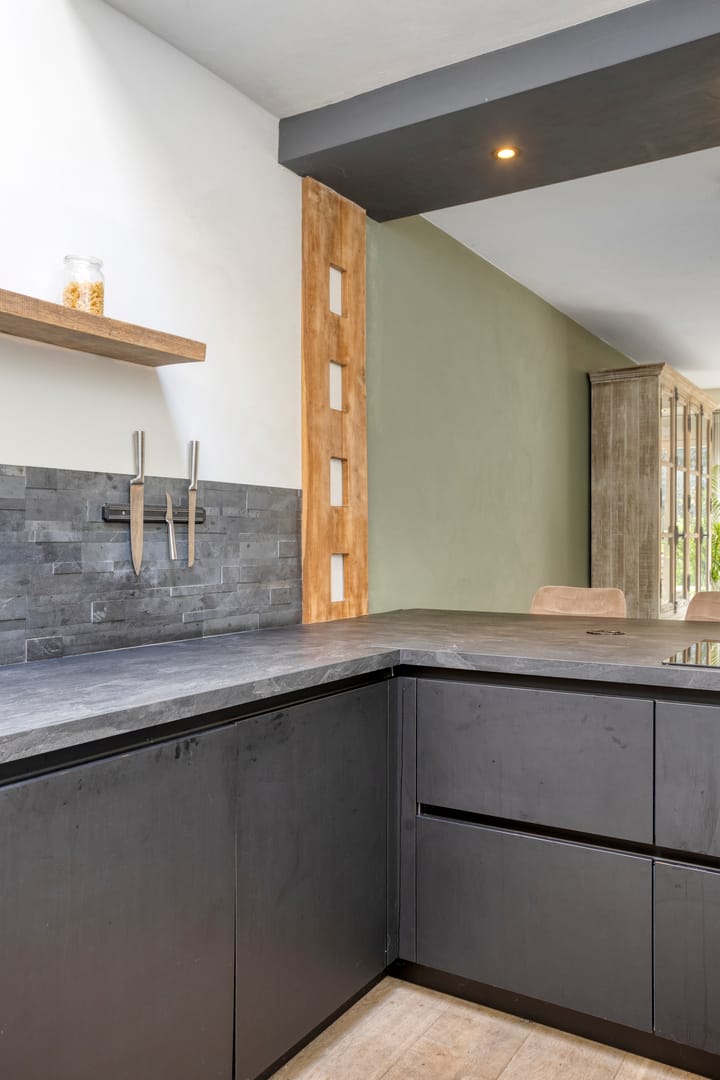 Tussenwoning te koop: Heideweg 14, Arnhem