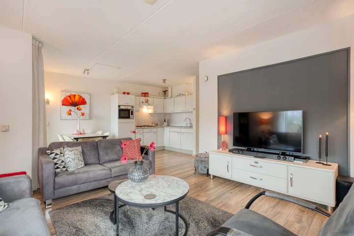 Appartement te koop: Burgemeester Goeman Borgesiusstraat 27, Steenwijk