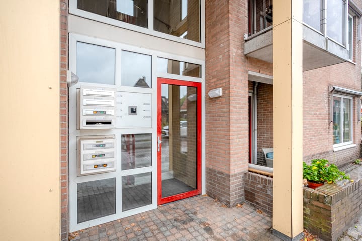 Appartement te koop: Burgemeester Goeman Borgesiusstraat 27, Steenwijk