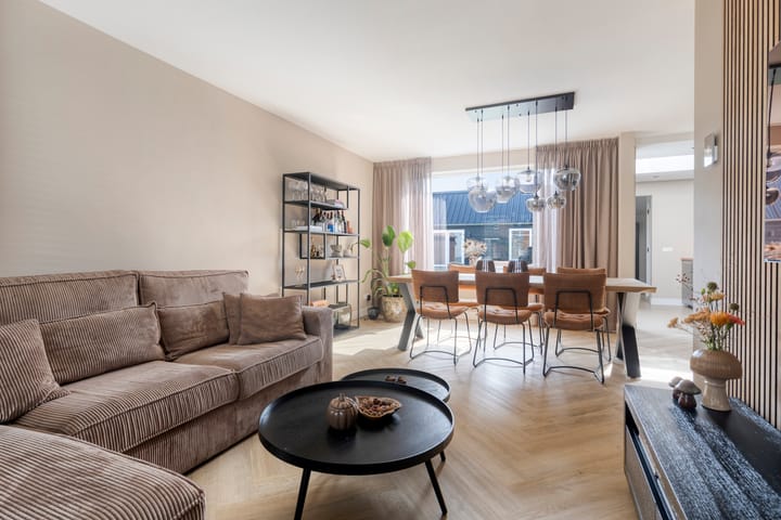 Twee-onder-één-kap te koop: Rozenstraat 3, Graauw