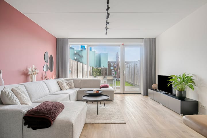 Tussenwoning te koop: Koster Nelissenstraat 5, Oirlo