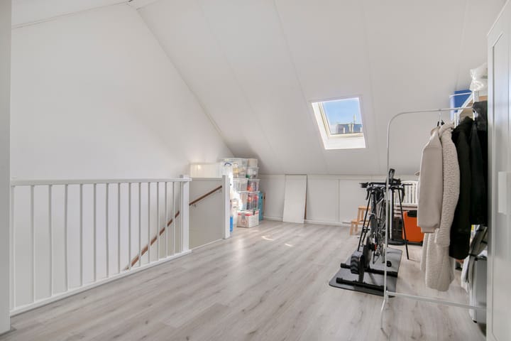 Tussenwoning te koop: Koster Nelissenstraat 5, Oirlo