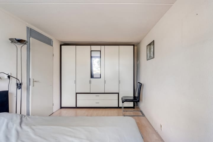 Tussenwoning te koop: Zuiderkruis 24, Hoogeveen