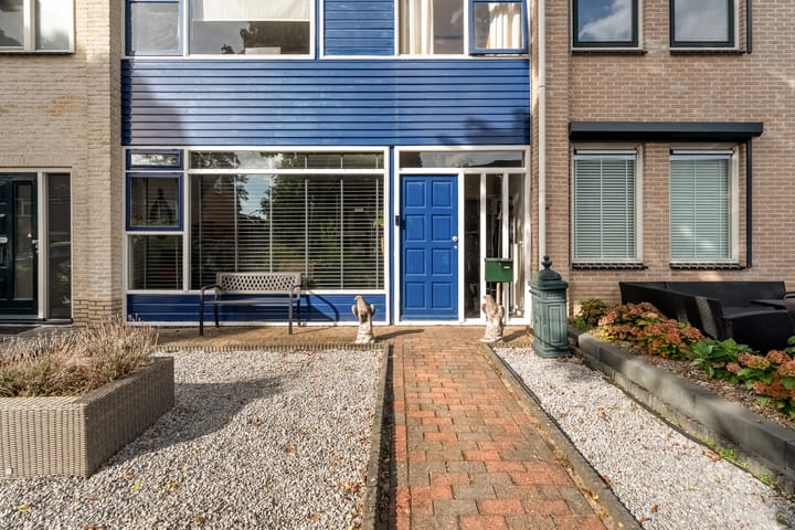 Tussenwoning te koop: Zuiderkruis 24, Hoogeveen