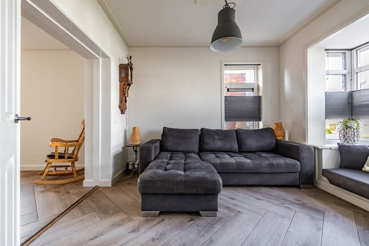 Twee-onder-één-kap te koop: Groningerstraat 246, Assen