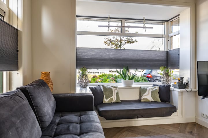Twee-onder-één-kap te koop: Groningerstraat 246, Assen