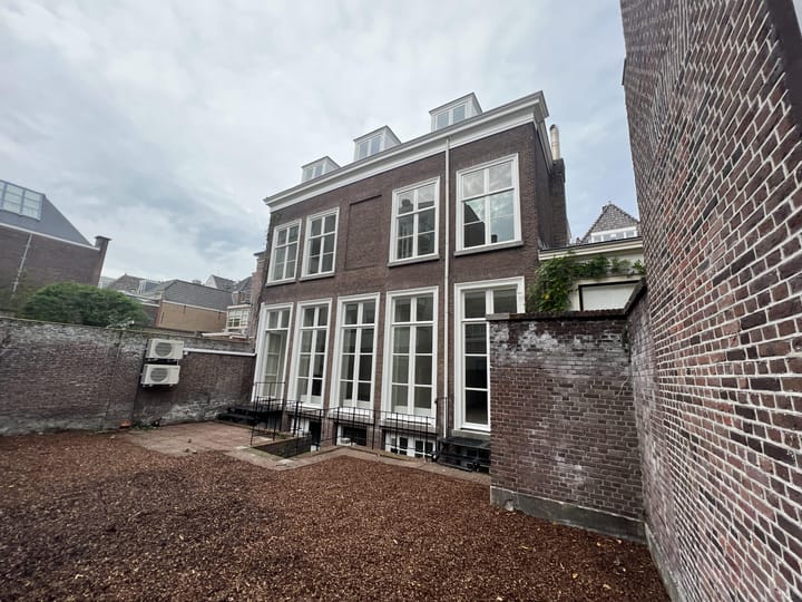 Foto 4 van Lange Voorhout 21-A