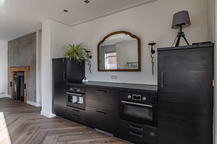 Twee-onder-één-kap te koop: Groningerstraat 246, Assen