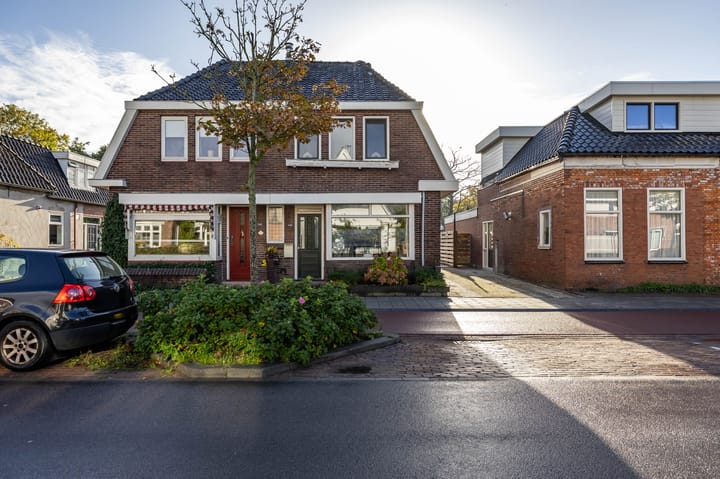 Twee-onder-één-kap te koop: Groningerstraat 246, Assen