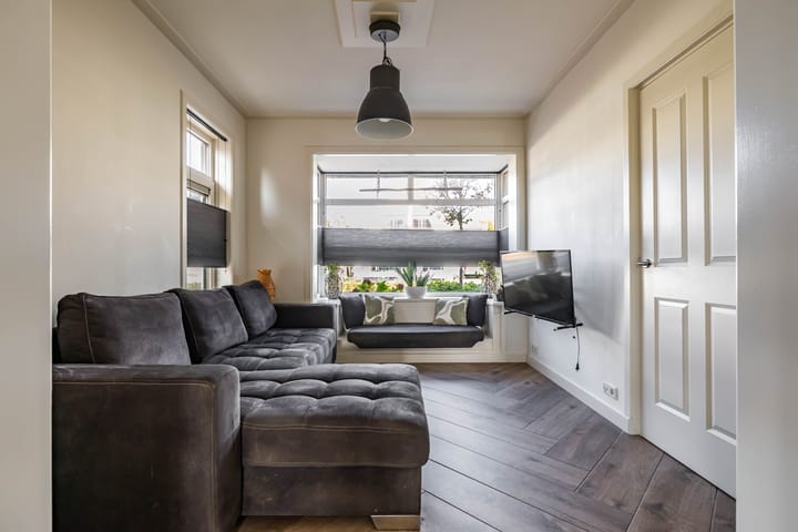 Twee-onder-één-kap te koop: Groningerstraat 246, Assen