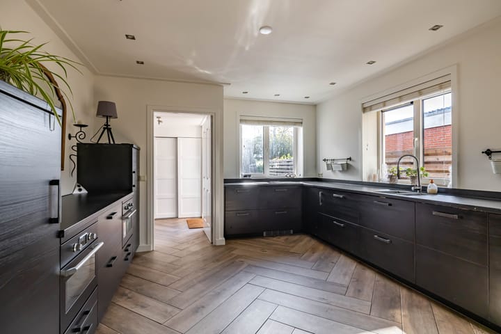 Twee-onder-één-kap te koop: Groningerstraat 246, Assen