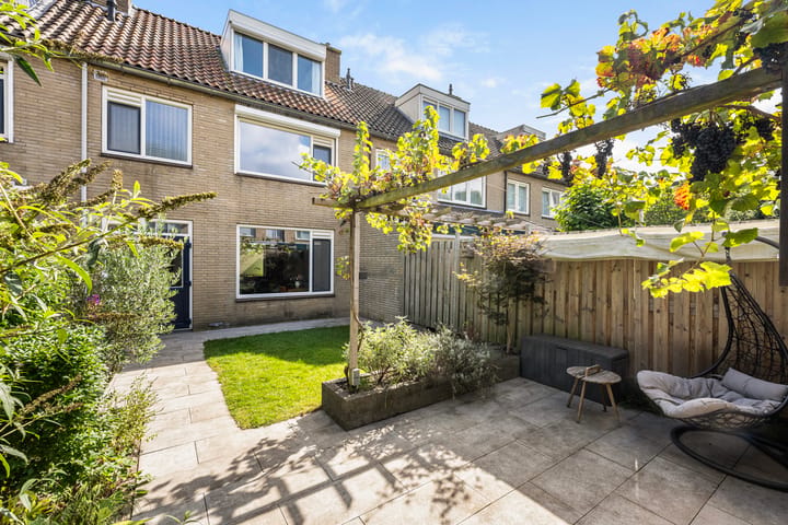 Tussenwoning te koop: Bosboom Toussaintstraat 23, Zwolle