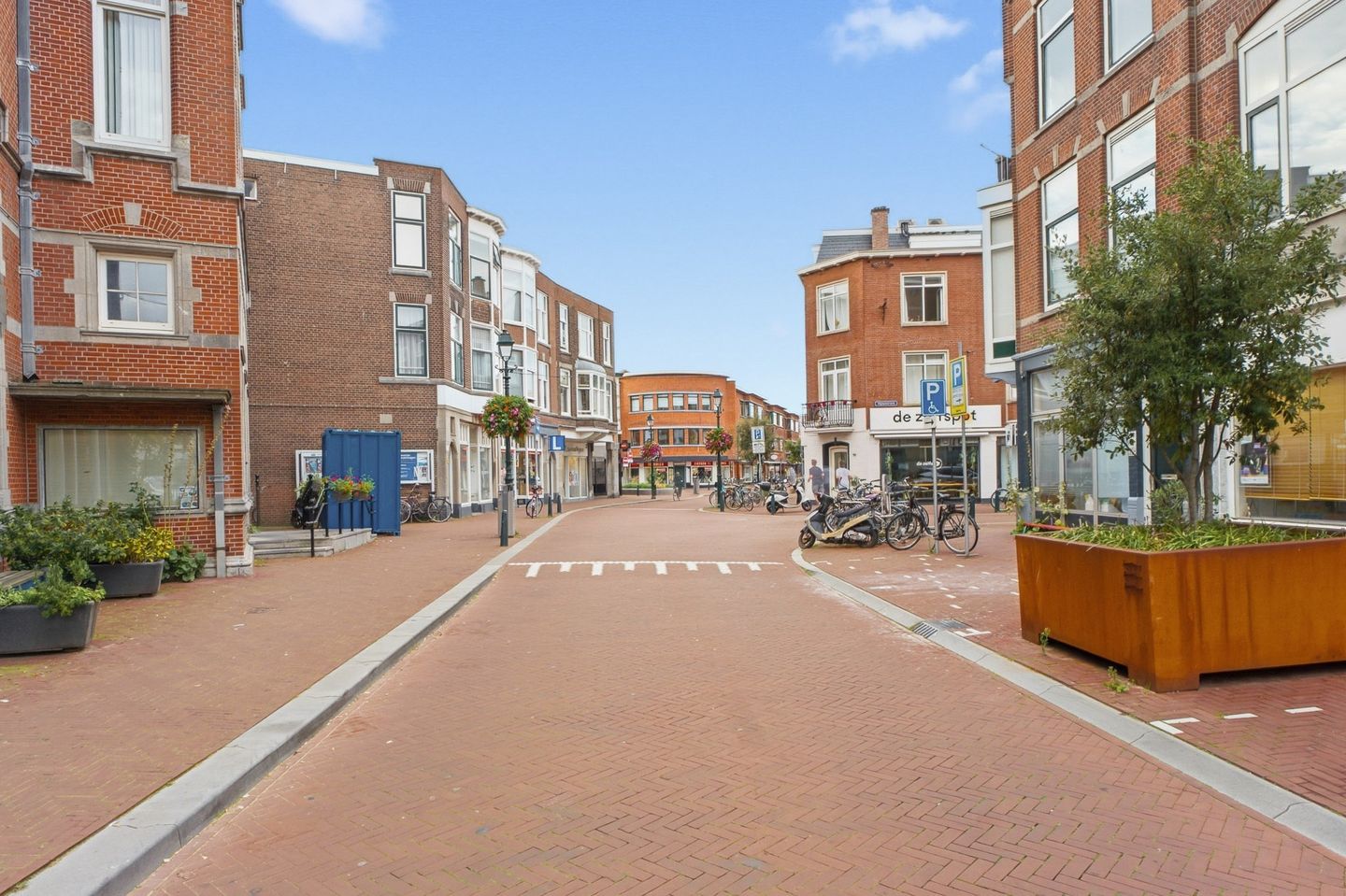 View photo 5 of Badhuisstraat 185