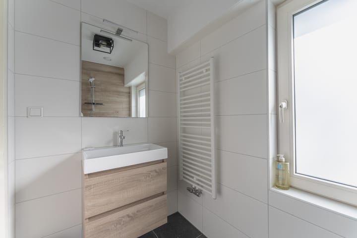 Tussenwoning te koop: Uitlaat 42, Grootebroek