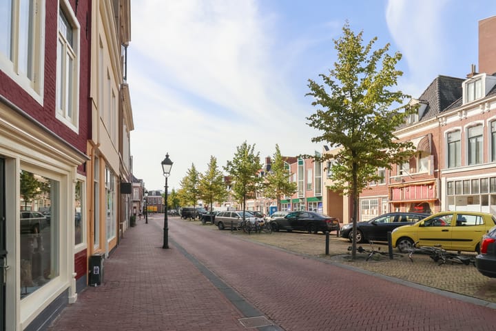 Tussenwoning te koop: Nieuweburen 134, Leeuwarden
