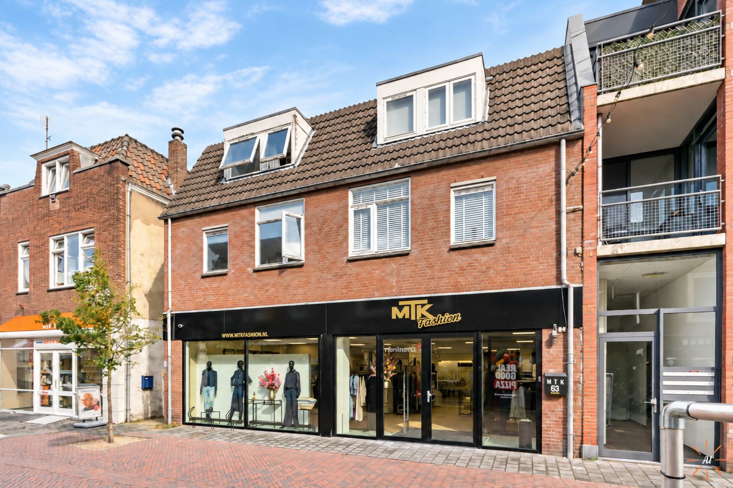 Bekijk foto 1 van Dorpsstraat 63