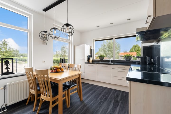 Vrijstaande woning te koop: C.G. Roosweg 13, Schoonhoven