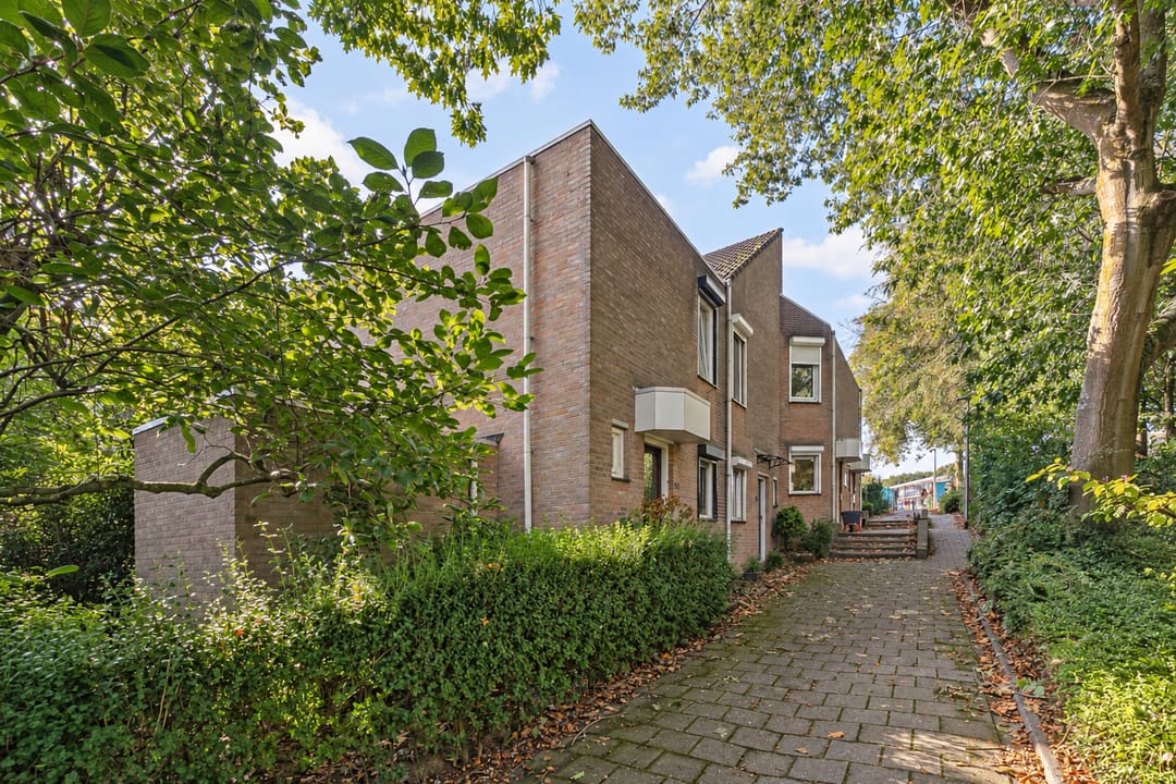 Photo 2 of P. Petersstraat 56