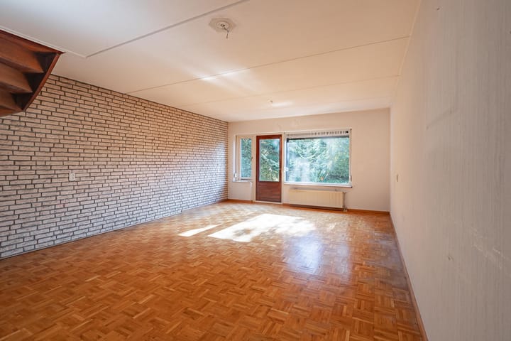 Hoekwoning te koop: P. Petersstraat 56, Heerlen