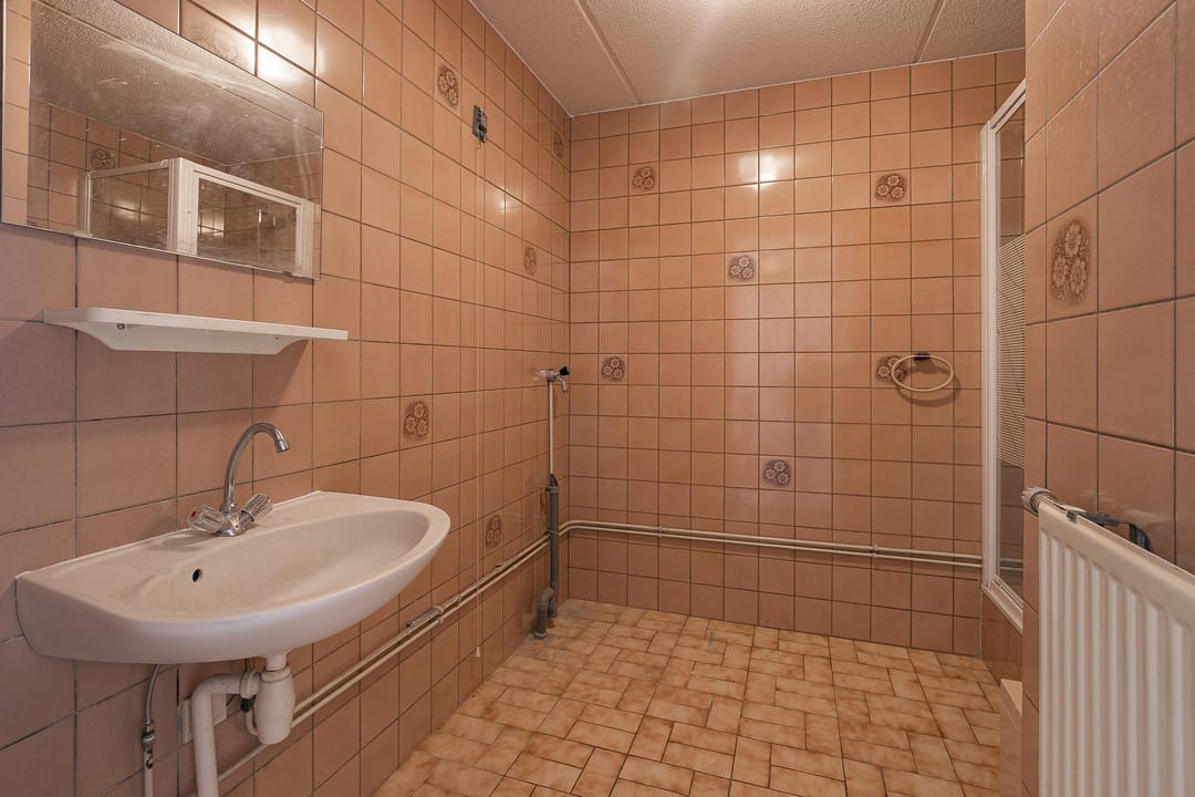 Photo 17 of P. Petersstraat 56
