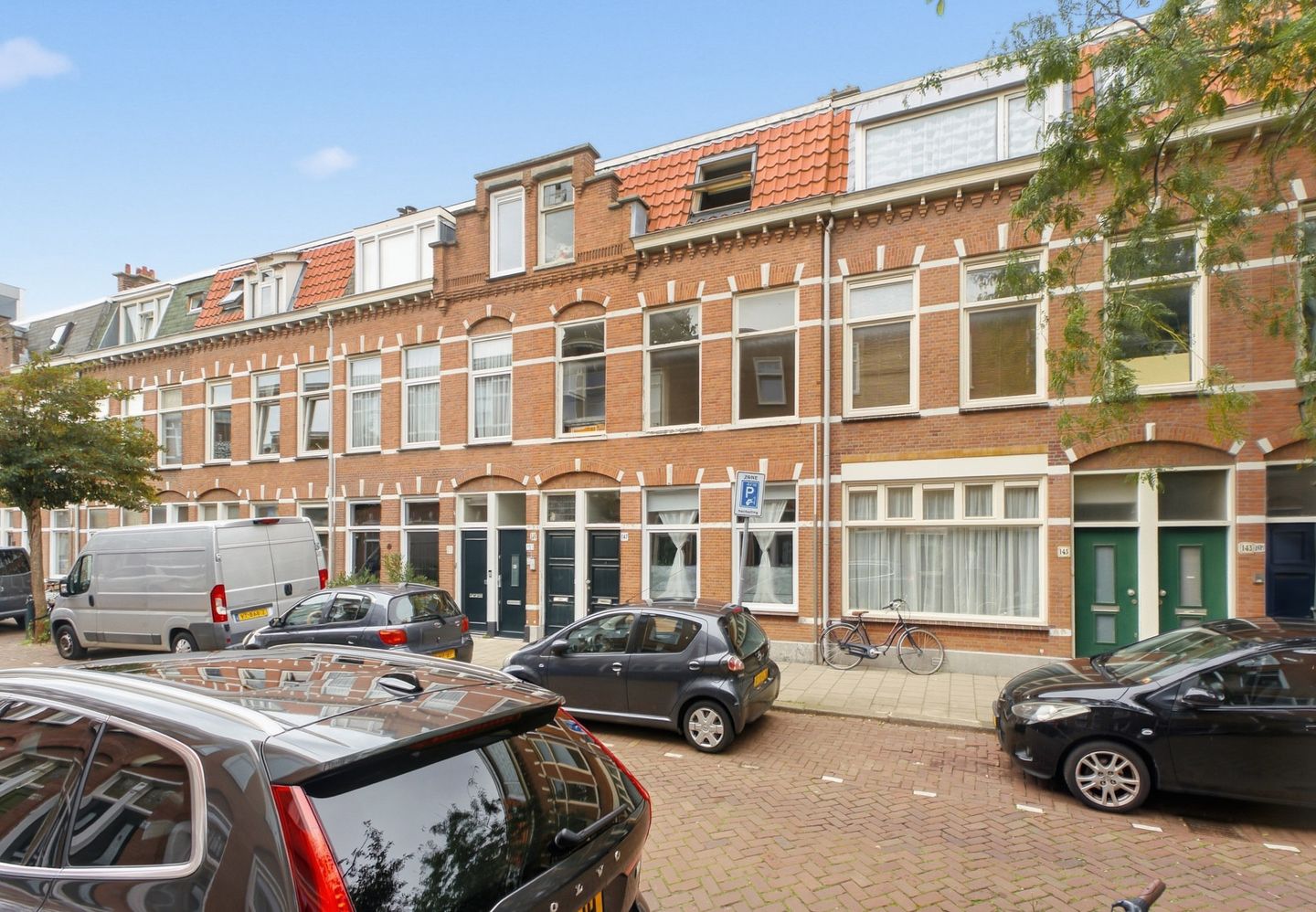 View photo 2 of Cartesiusstraat 149