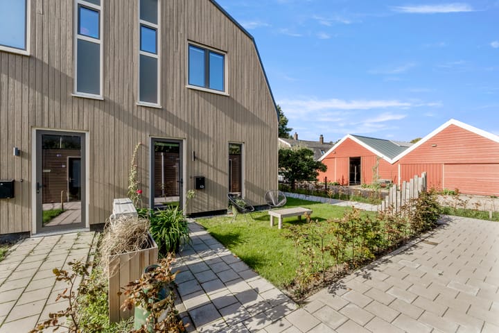 Tussenwoning te koop: Veluweweg 43F, Waarland