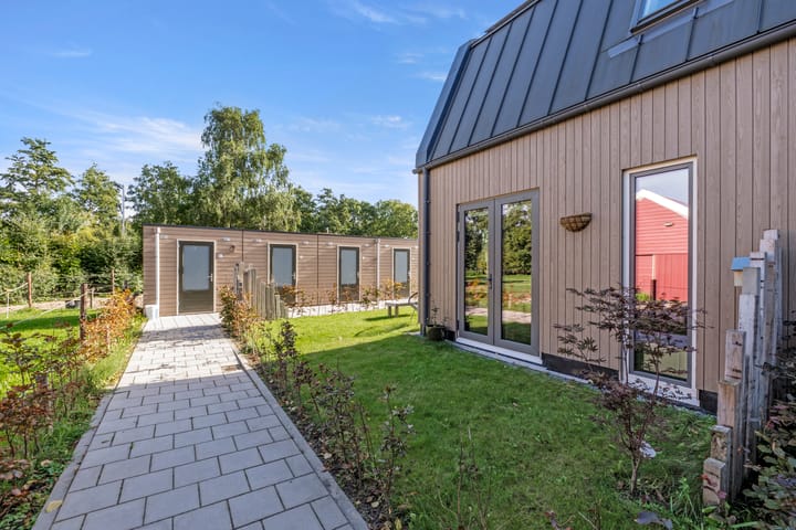 Tussenwoning te koop: Veluweweg 43F, Waarland